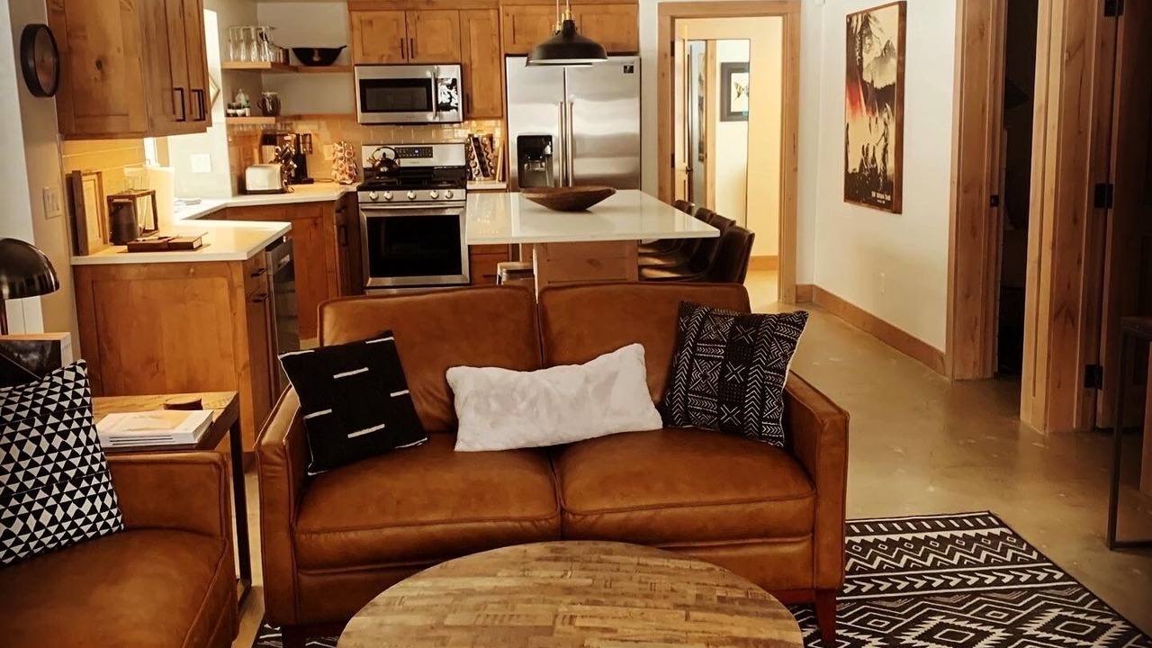 Photo of Livingroom in Sundance