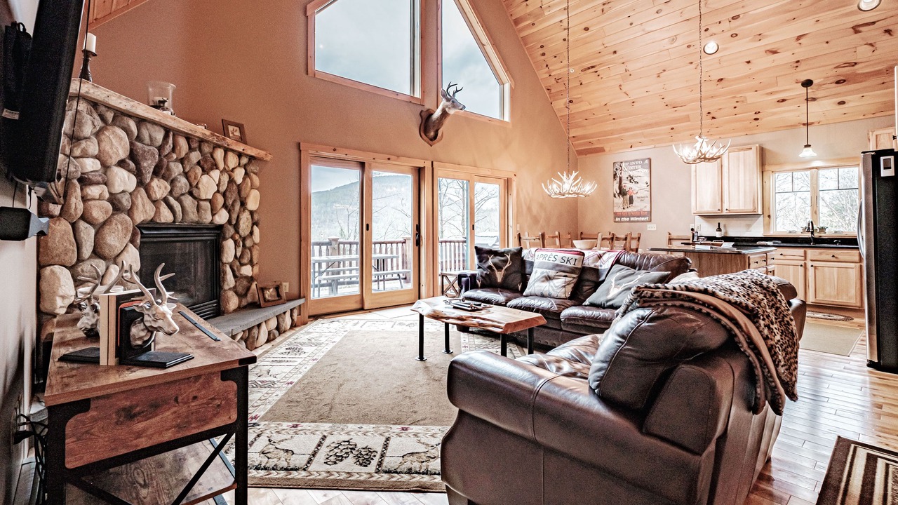 Photo of Livingroom in Sunday River Area