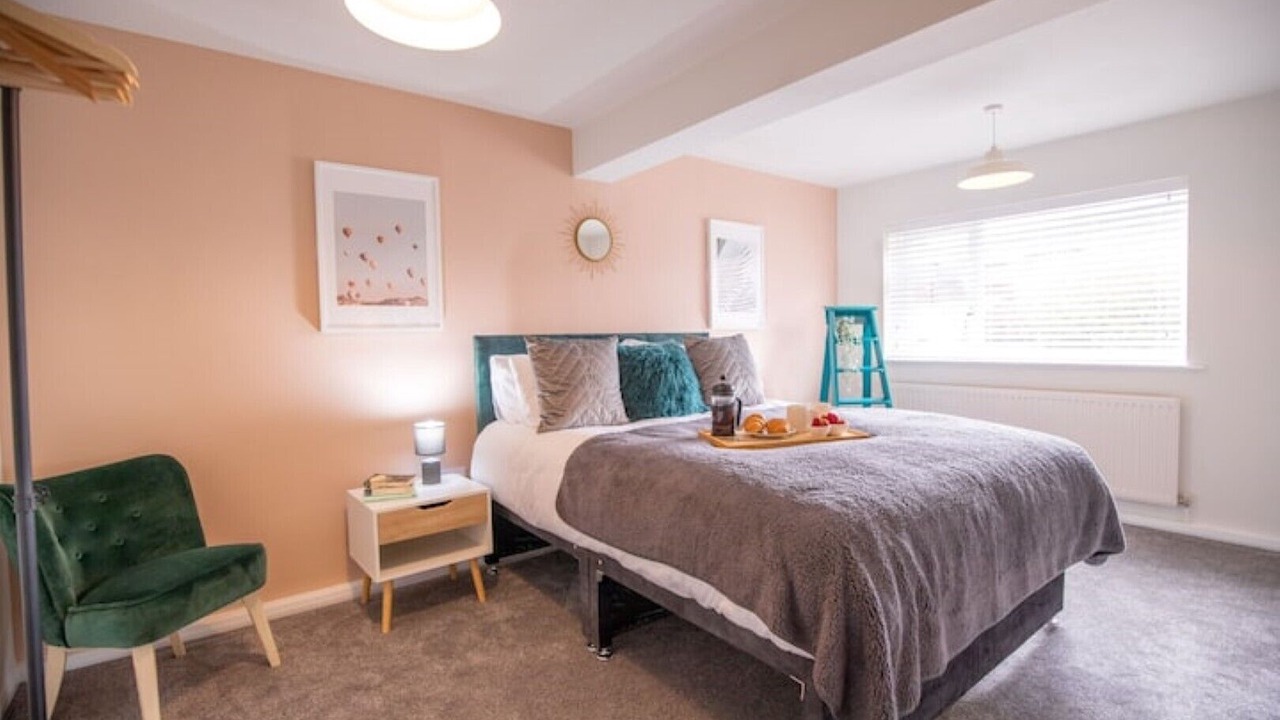 Photo of Bedroom in Ashby-de-la-Zouch