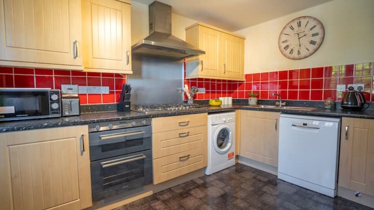 Photo of Kitchen in Church Gresley