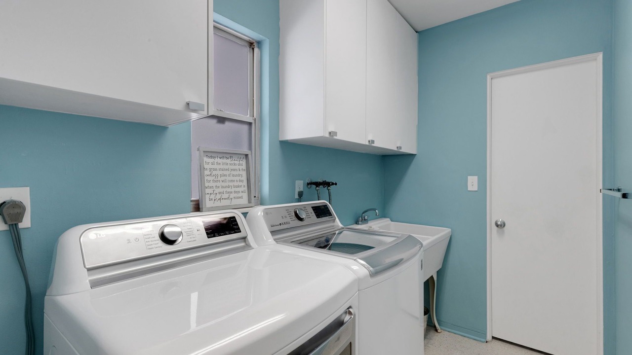 Photo of Bedroom in Snell Isle