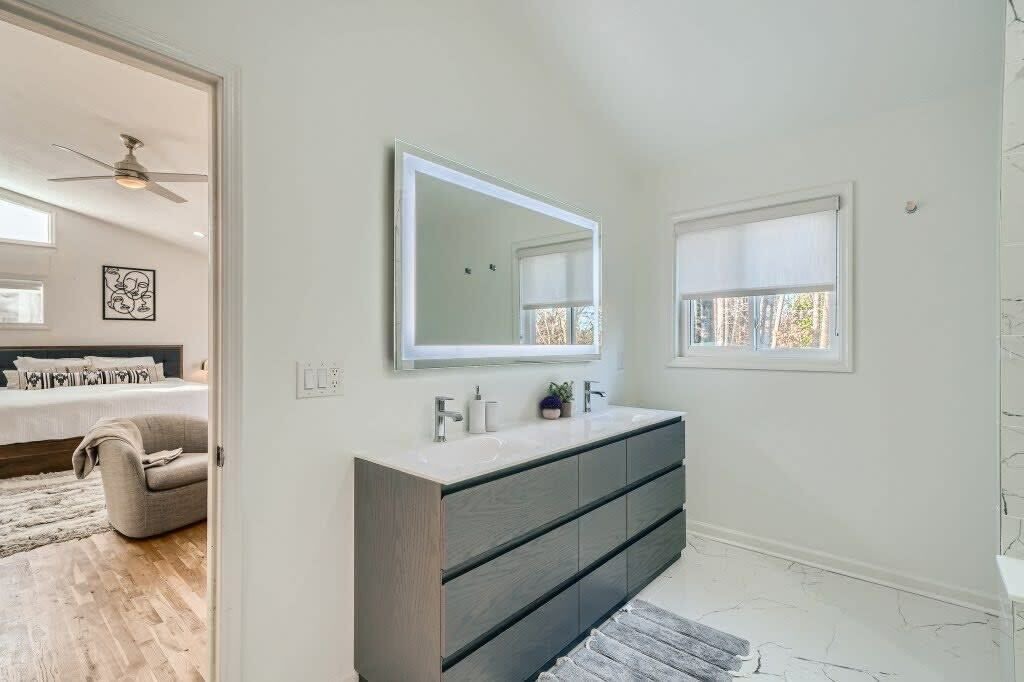 Photo of Bathroom in North Buckhead