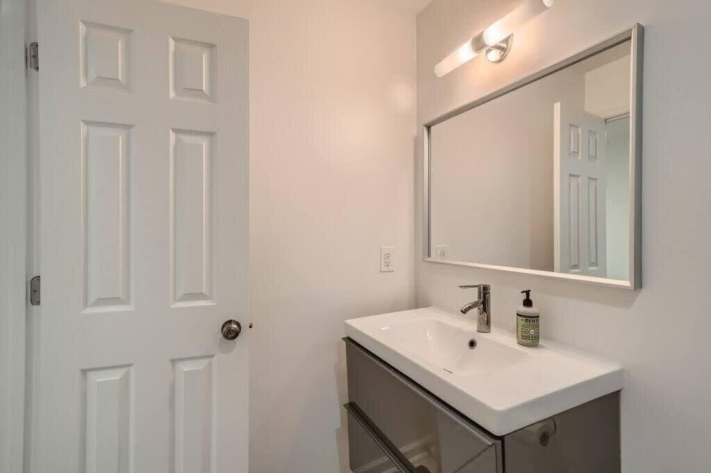 Photo of Bathroom in North Buckhead
