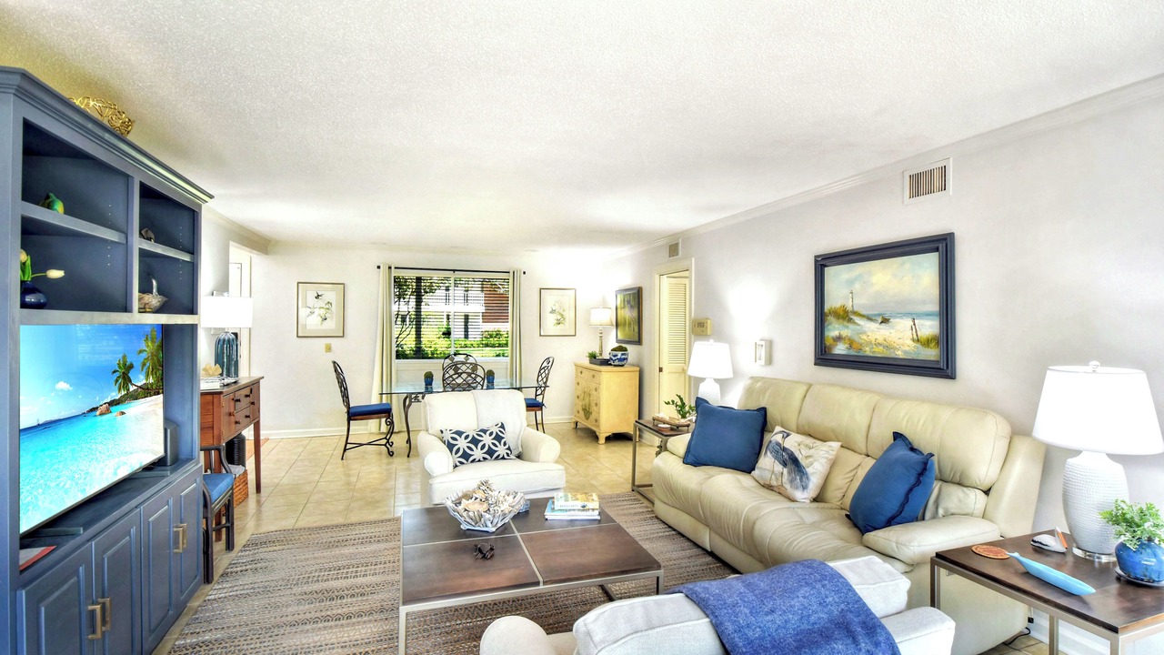 Photo of Livingroom in Saint Simons Island