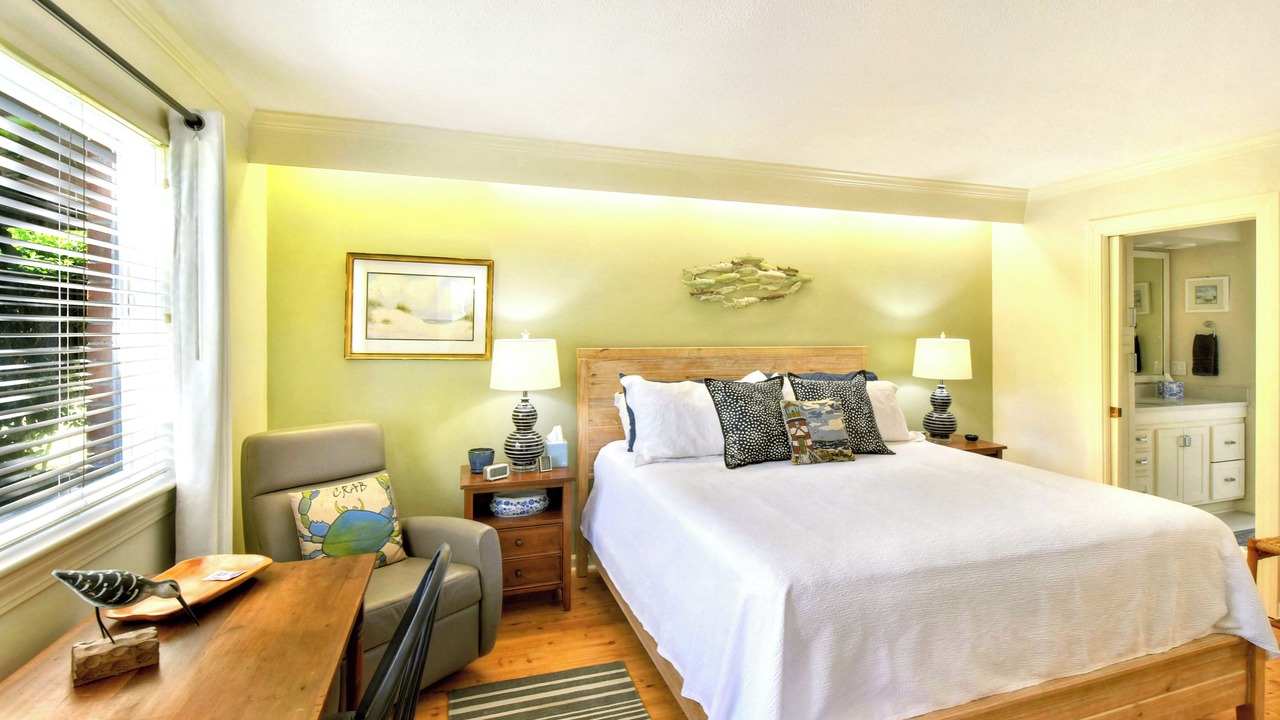 Photo of Bedroom in Saint Simons Island