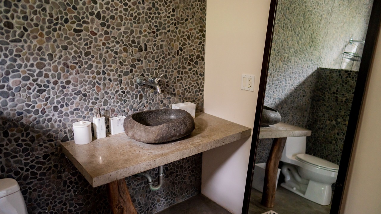 Photo of Bathroom in Kapoho