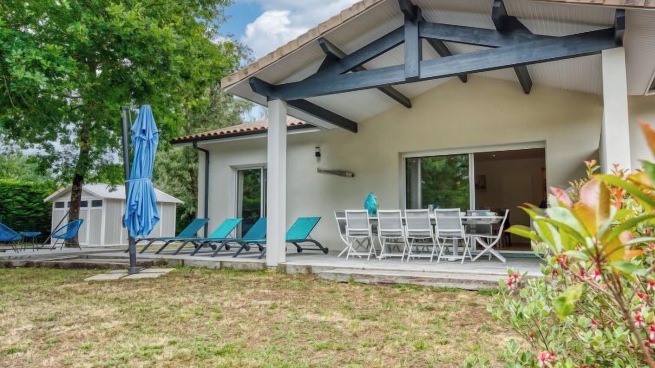 Photo of Others in Grayan-Et-L'Hopital