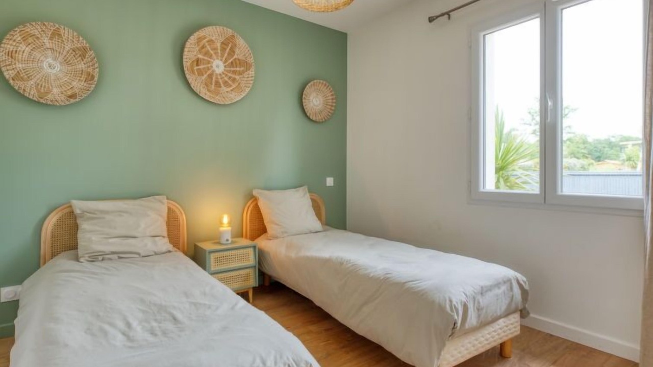 Photo of Others in Grayan-Et-L'Hopital