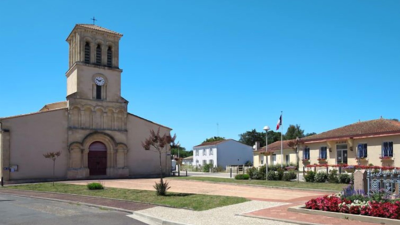 Photo of Others in Grayan-Et-L'Hopital