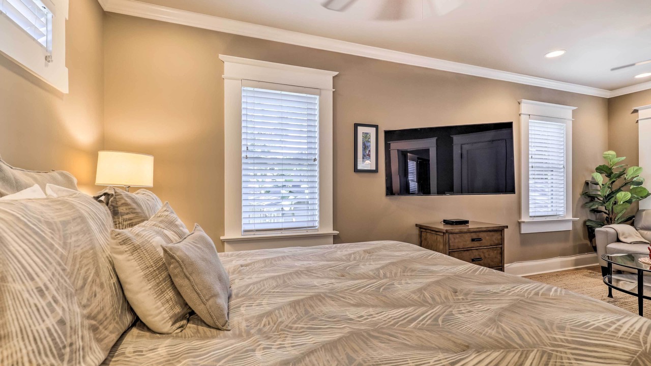 Photo of Bedroom in Historic Hyde Park North