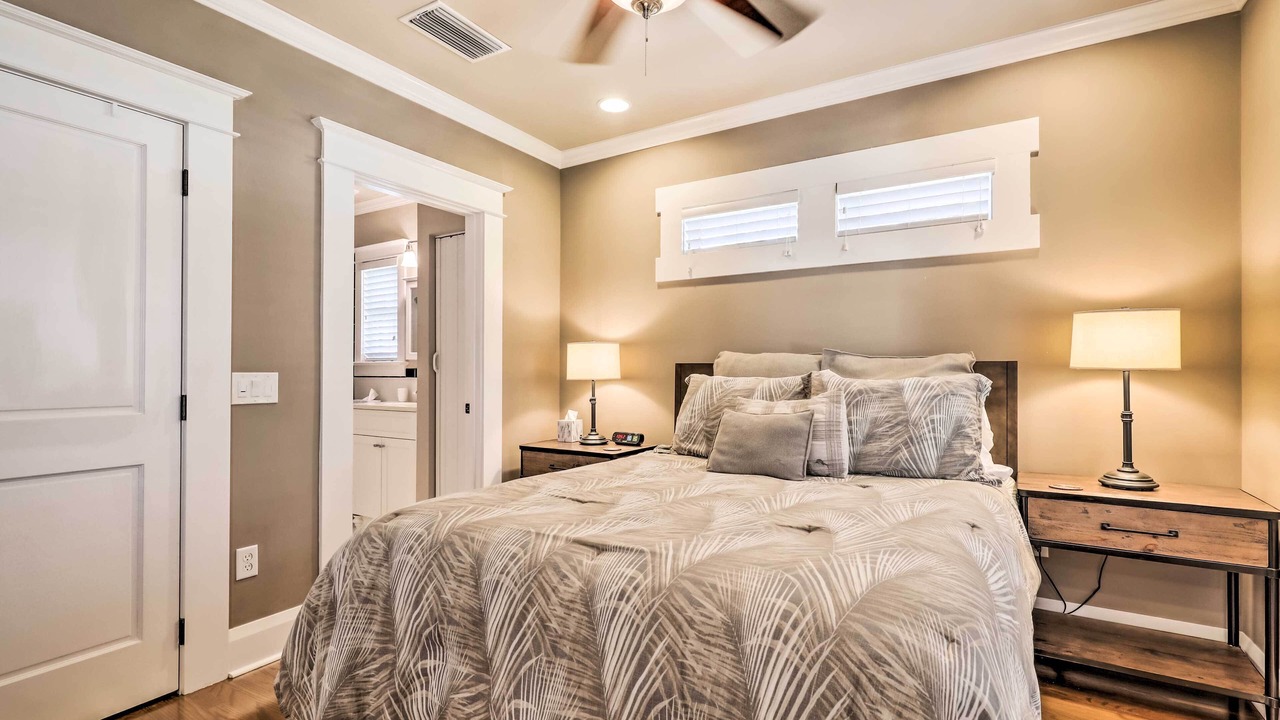 Photo of Bedroom in Historic Hyde Park North