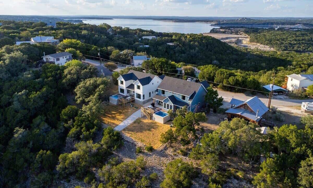 Photo of Others in Canyon Lake