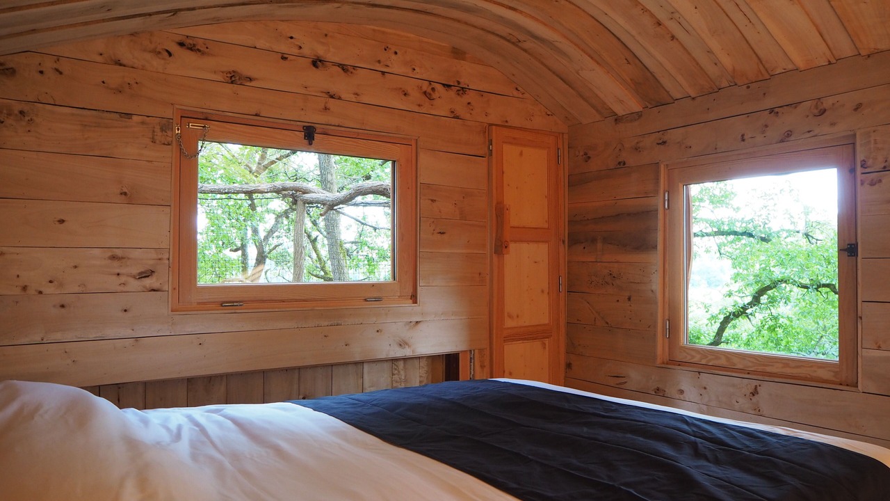Photo of Bedroom in L'Isle-Bouzon