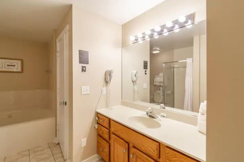 Photo of Bathroom in McGaheysville