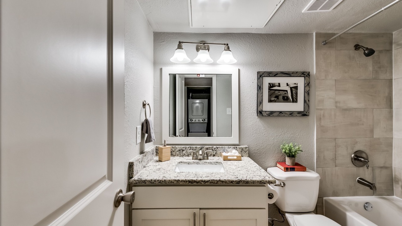 Photo of Bathroom in Old East Dallas