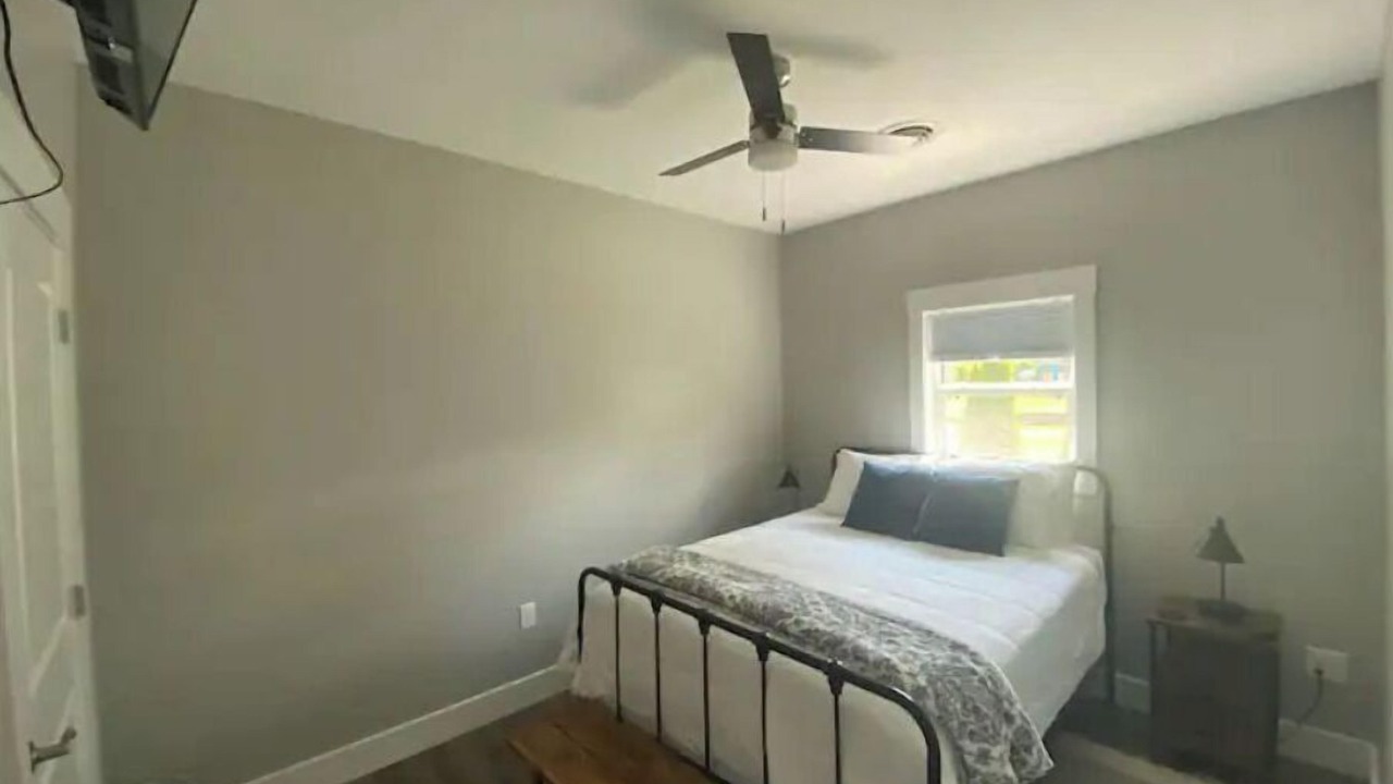 Photo of Bedroom in Elizabethton