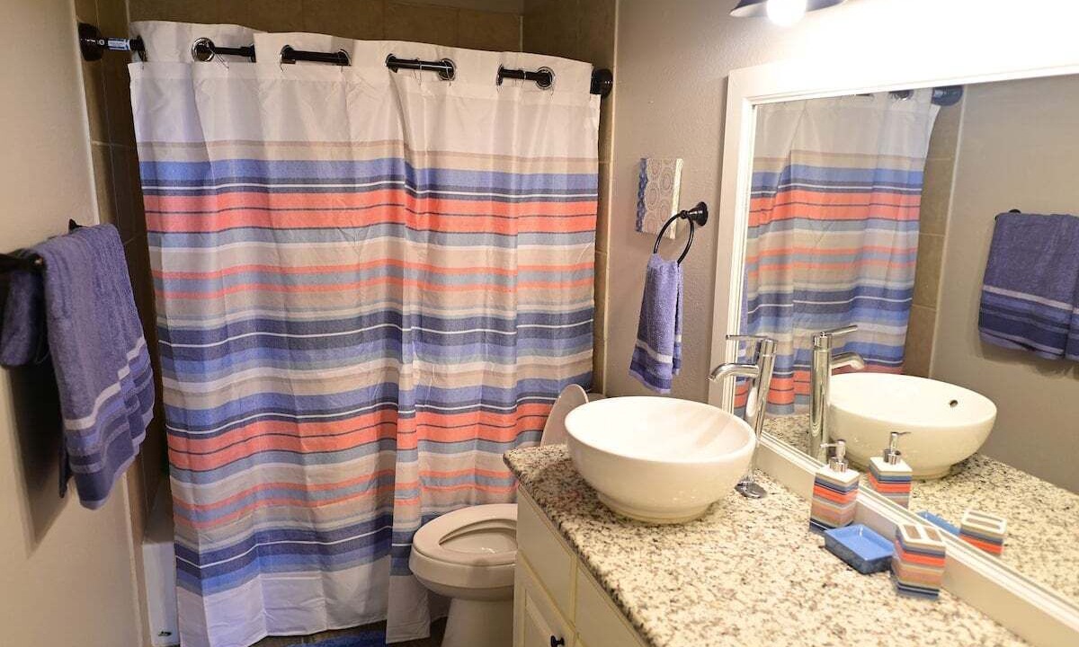 Photo of Bathroom in Ventura