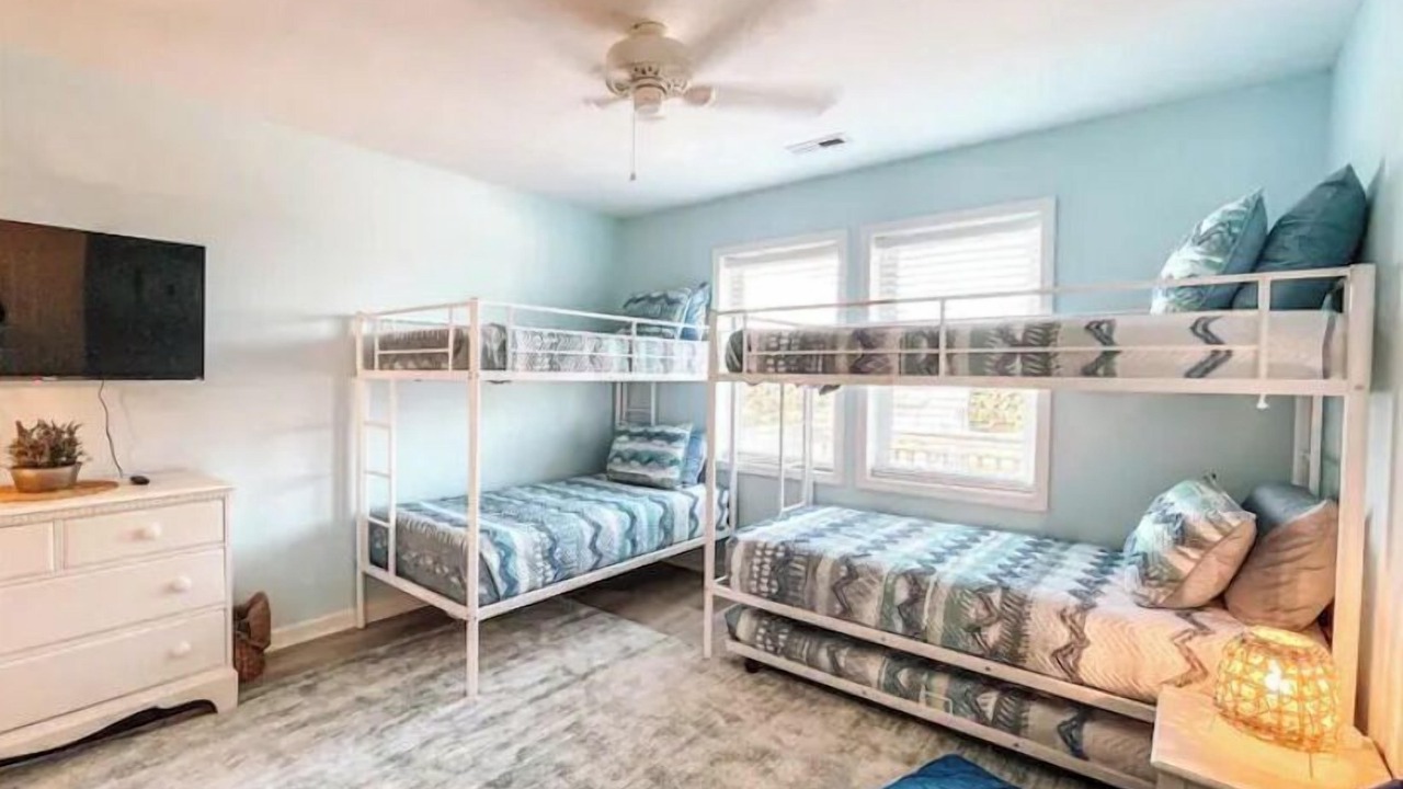 Photo of Bedroom in Village of Stump Sound