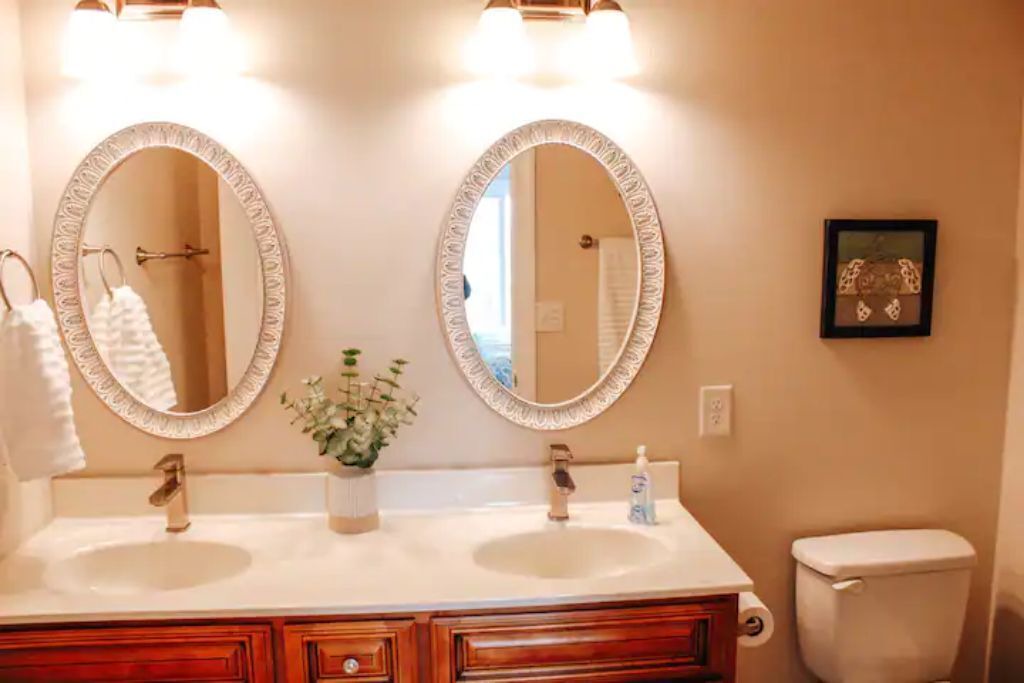 Photo of Bathroom in Village of Stump Sound