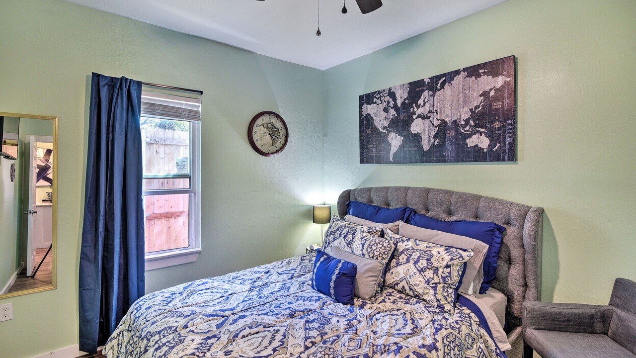 Photo of Bedroom in Central Arlington