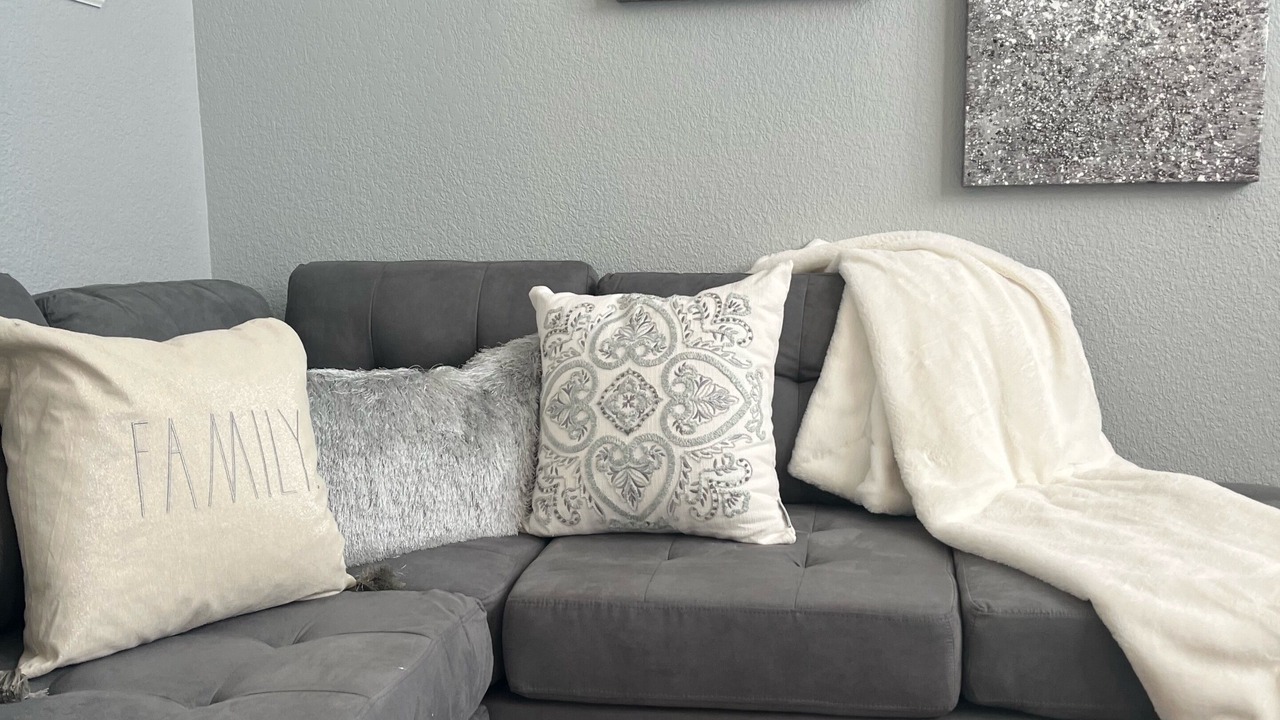 Photo of Livingroom in Castle Rock