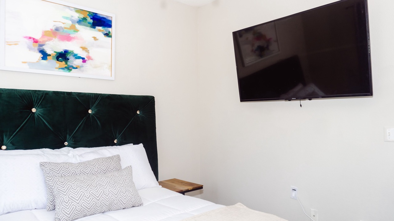 Photo of Bedroom in Oak Cliff