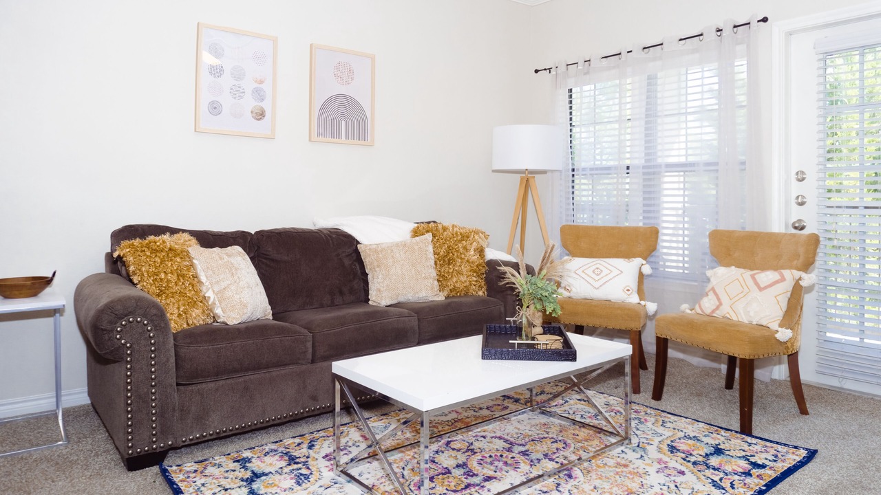 Photo of Livingroom in Oak Cliff