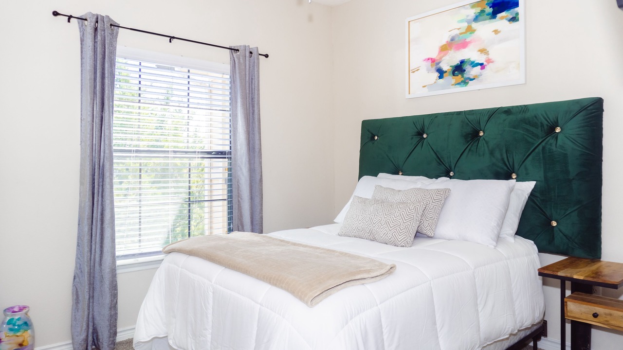 Photo of Bedroom in Oak Cliff