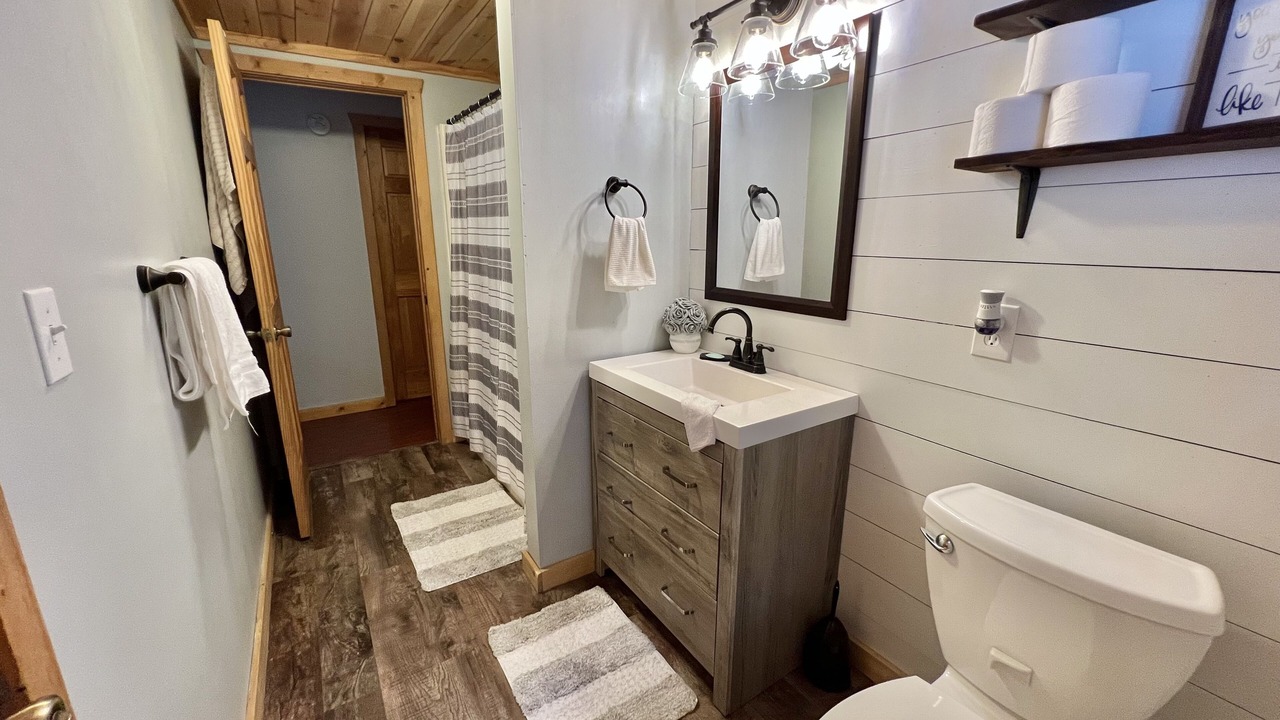 Photo of Bathroom in Crawford County