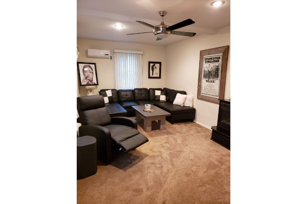 Photo of Livingroom in Shirley