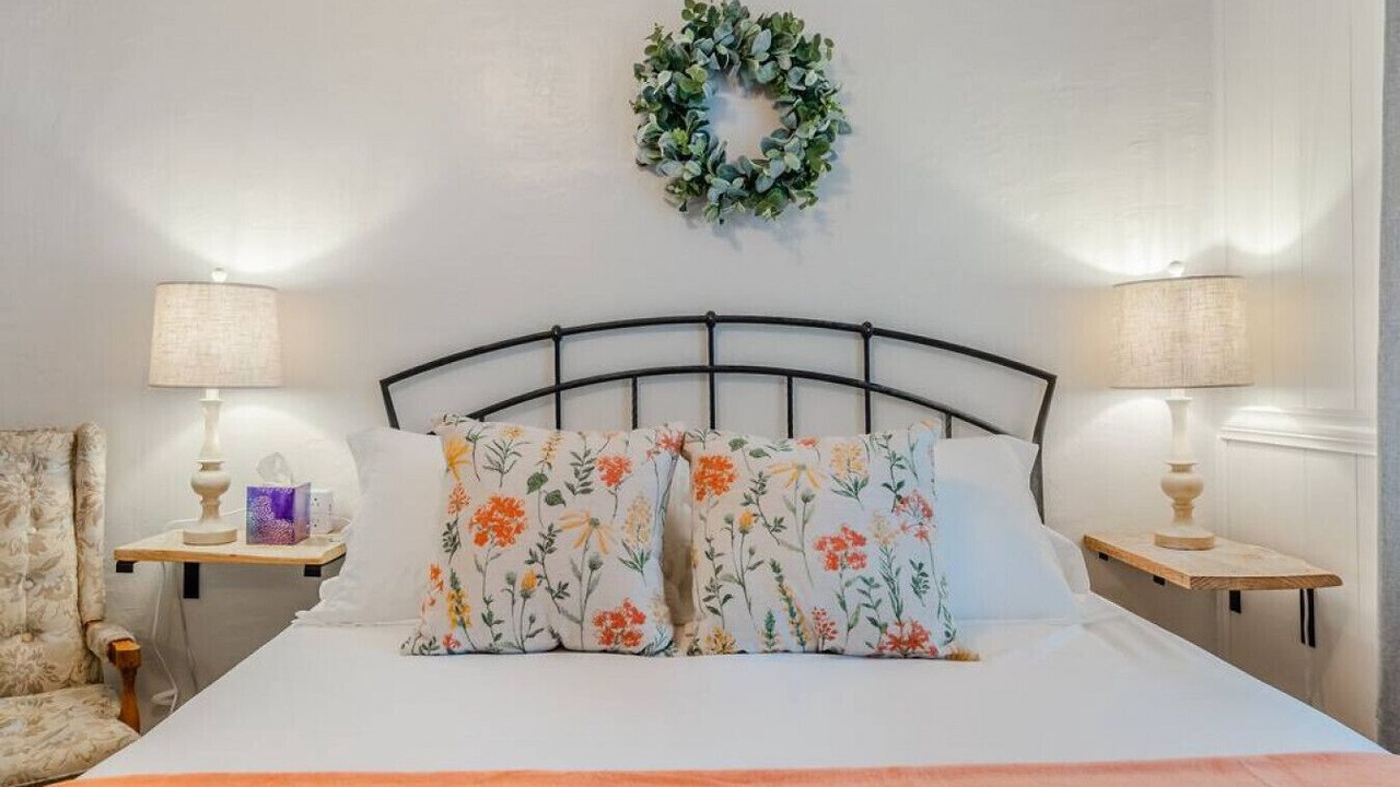 Photo of Bedroom in Gilmer