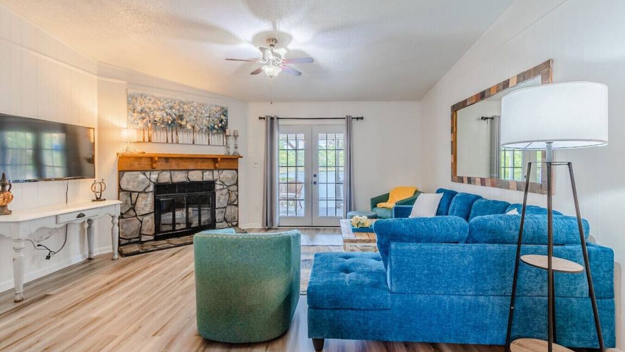 Photo of Livingroom in Gilmer