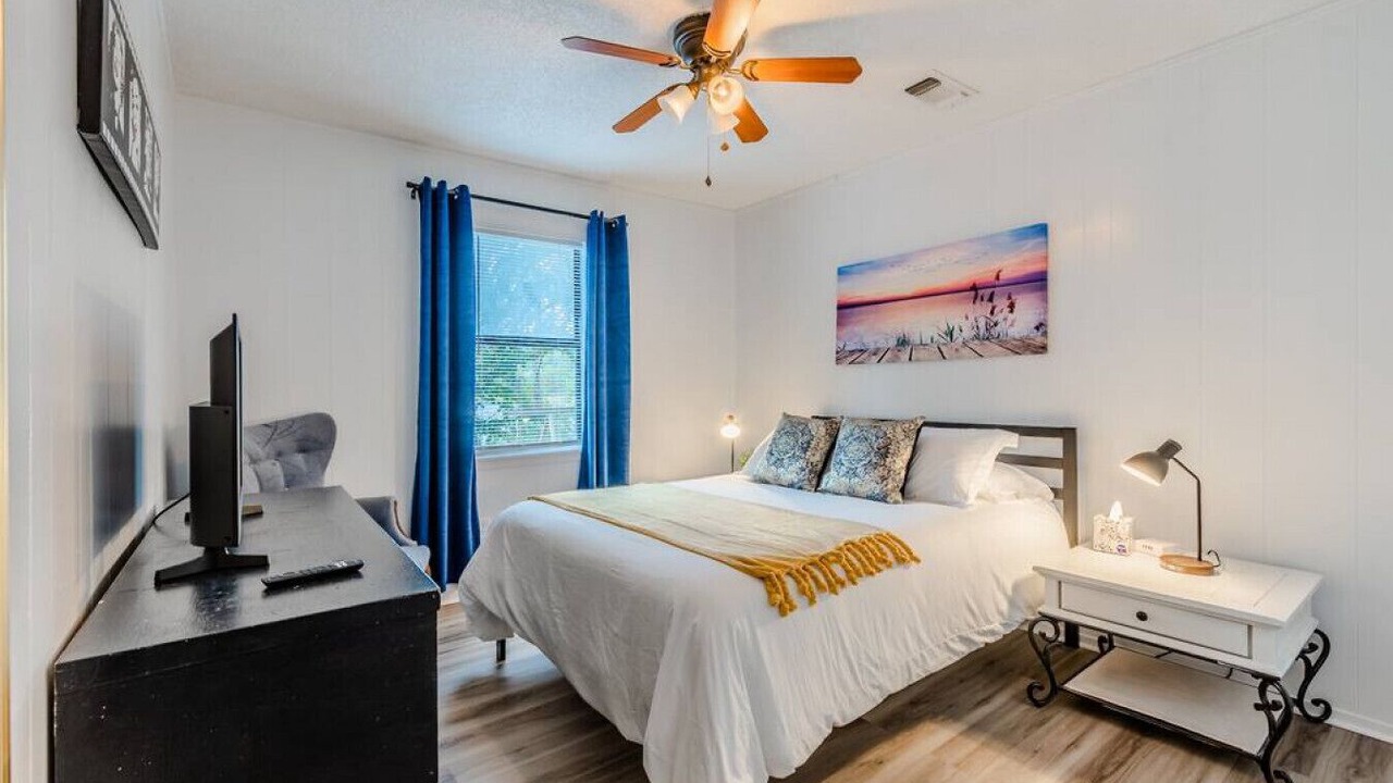 Photo of Bedroom in Gilmer