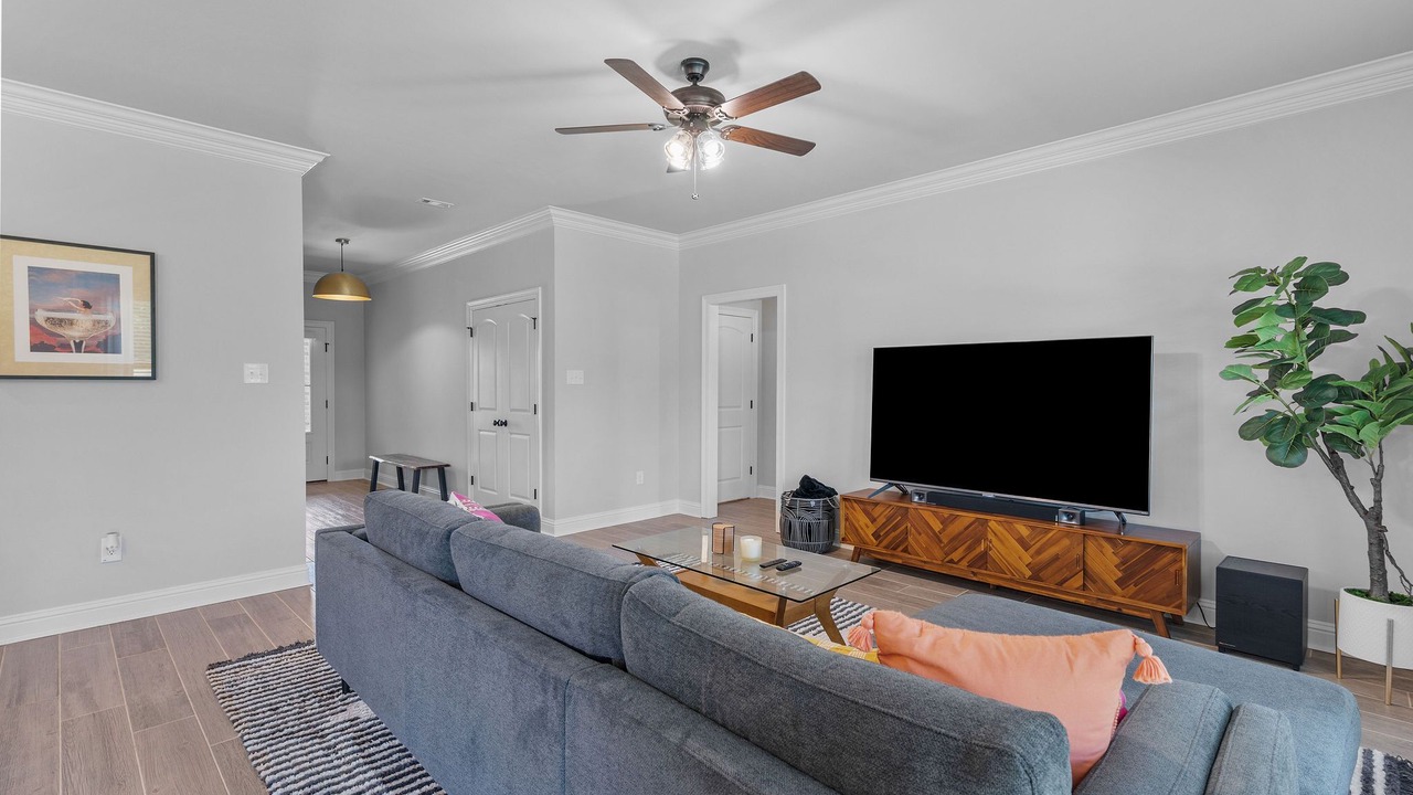 Photo of Livingroom in Haughton