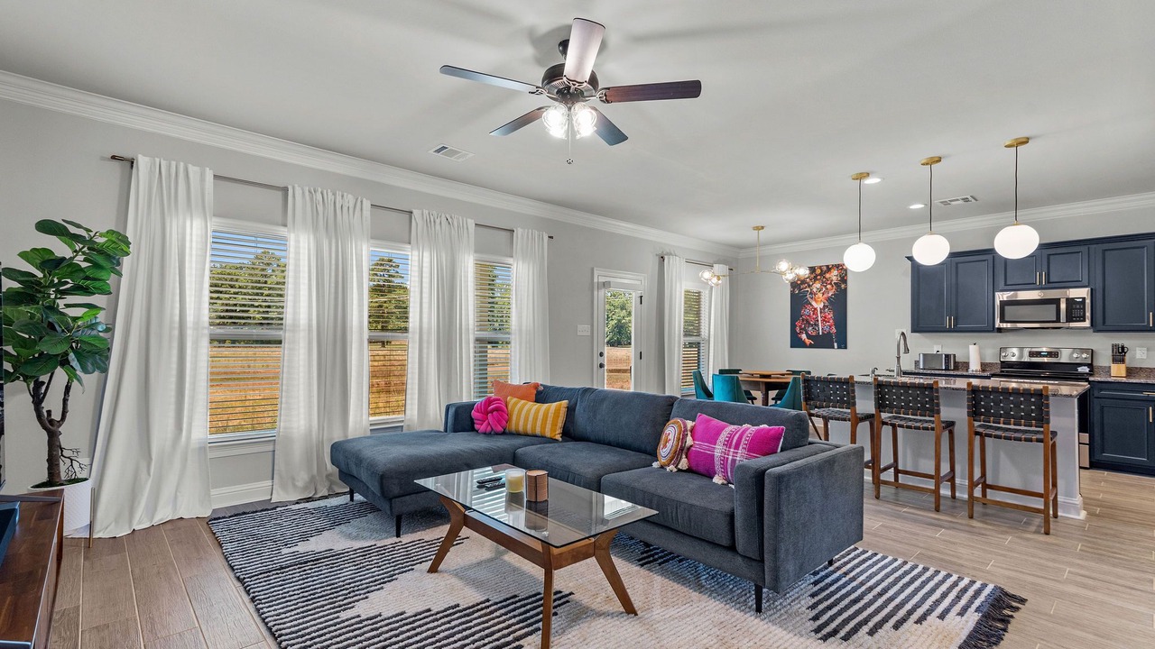 Photo of Livingroom in Haughton