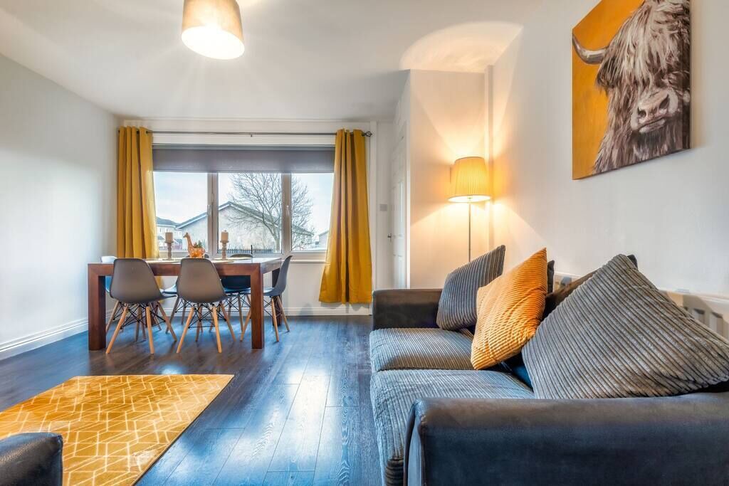 Photo of Livingroom in Shotts