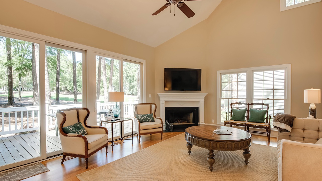 Photo of Livingroom in Eatonton