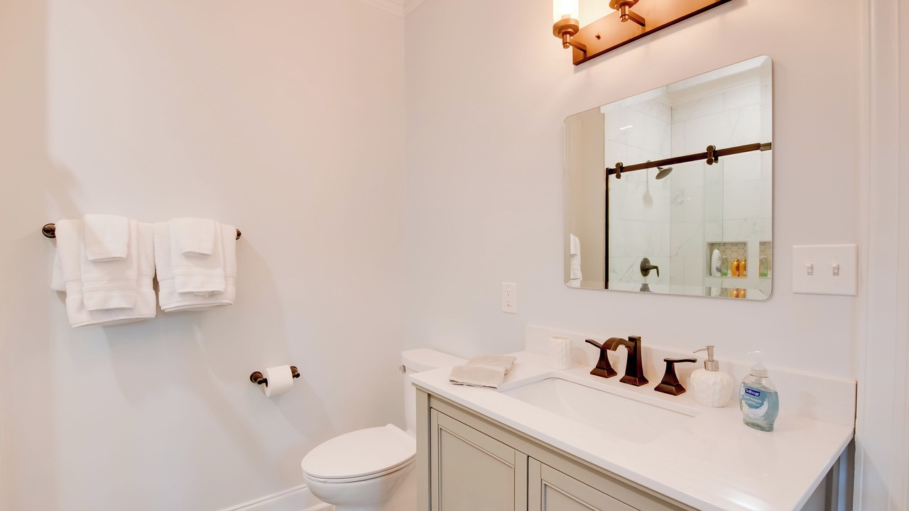 Photo of Bathroom in Eatonton
