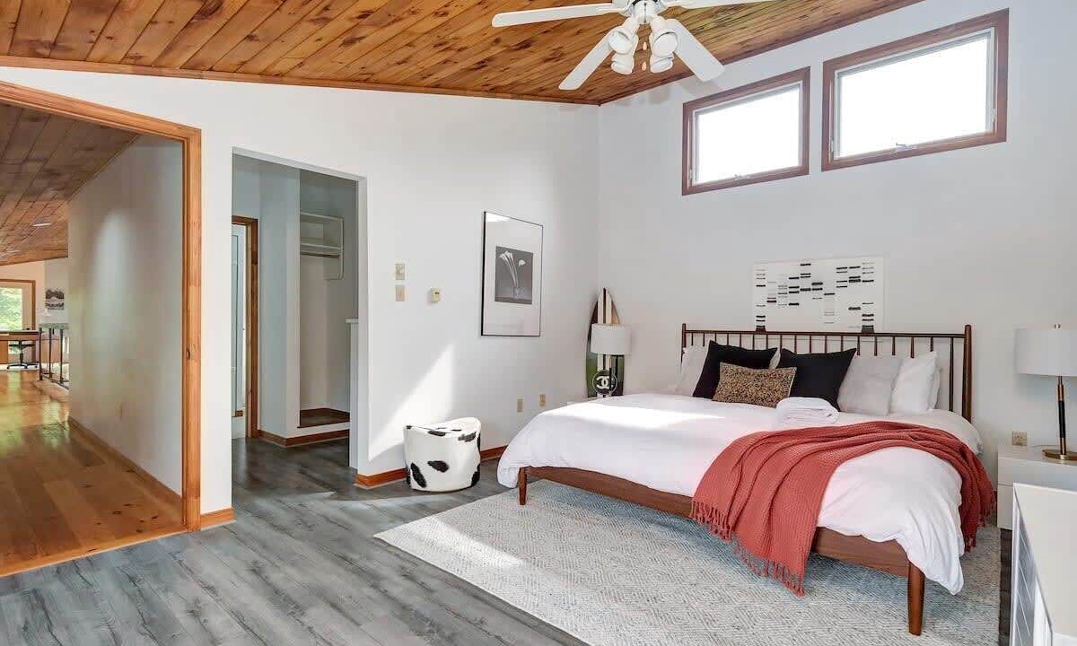 Photo of Bedroom in Lyndhurst
