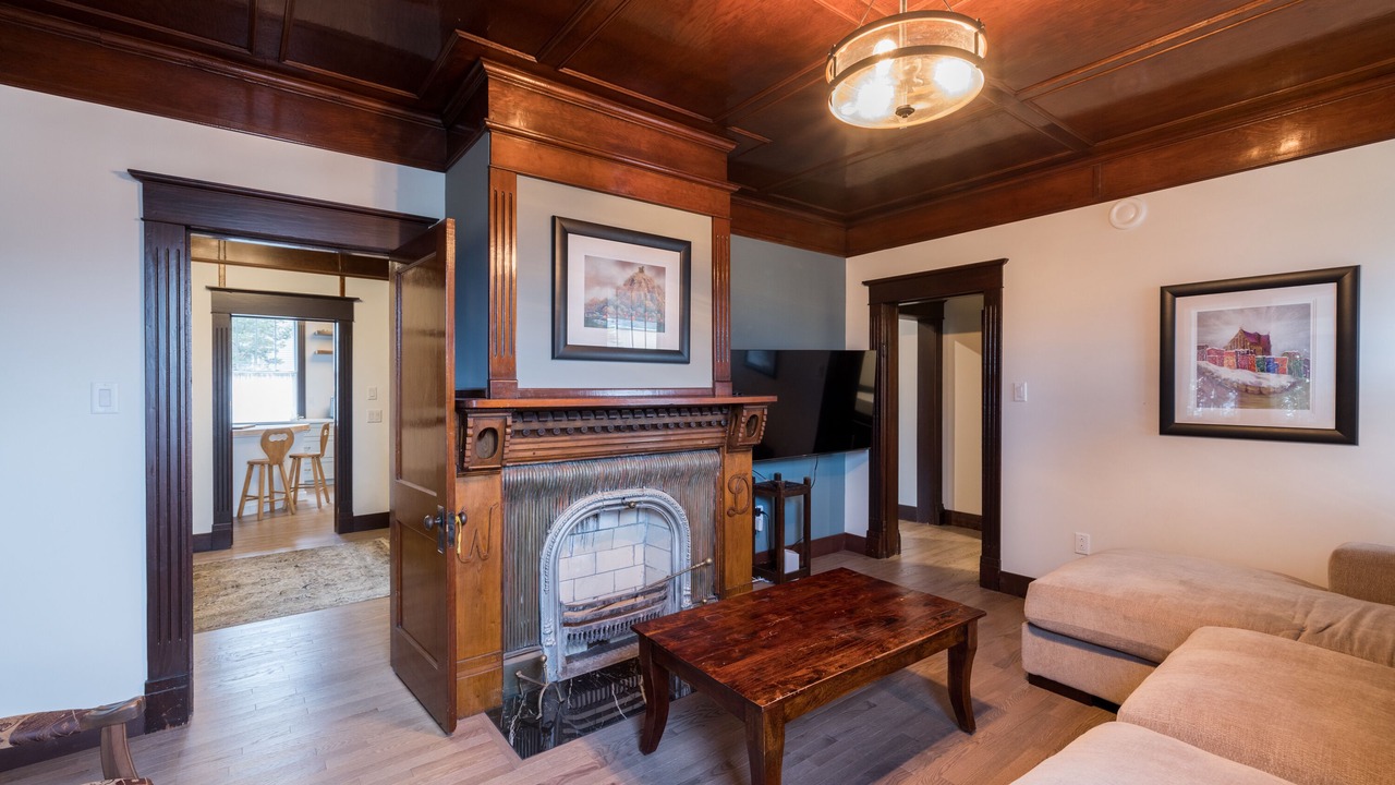 Photo of Livingroom in Terra Nova