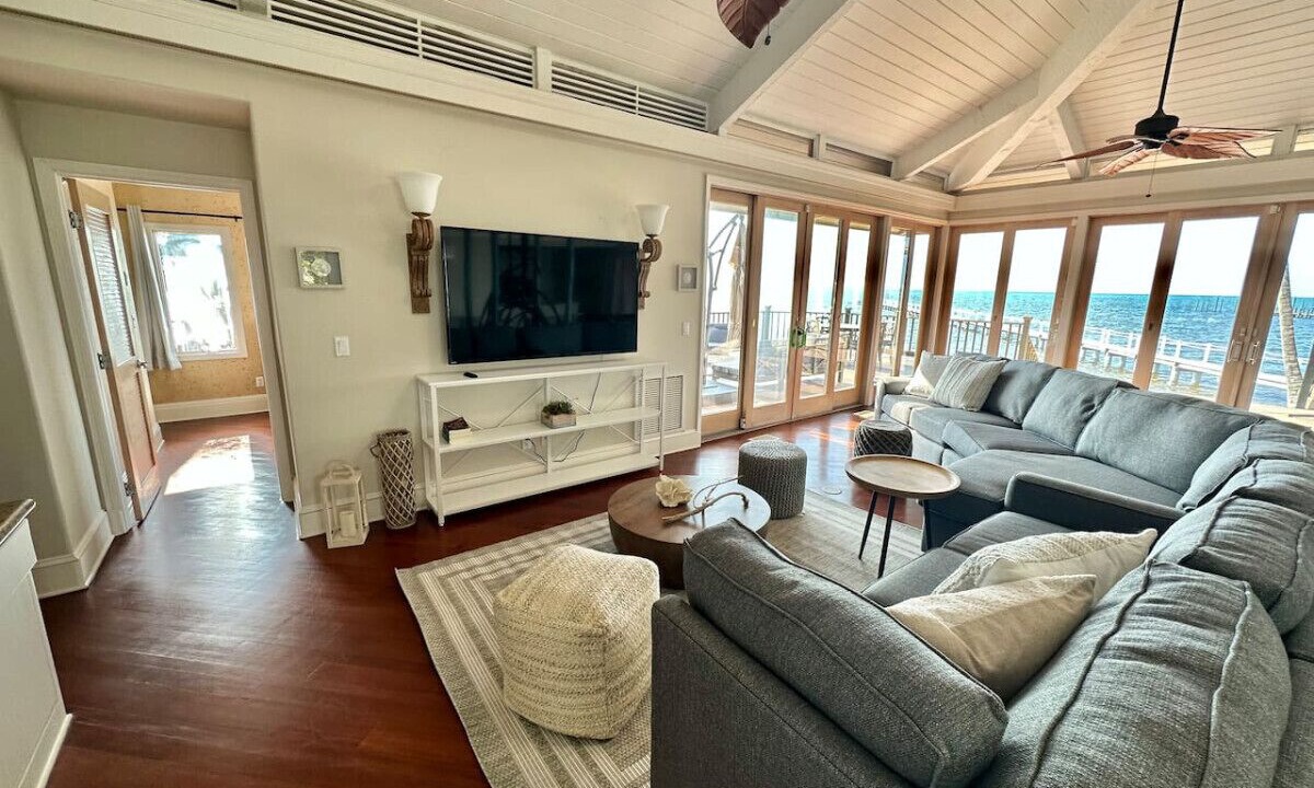 Photo of Livingroom in Sugarloaf Key