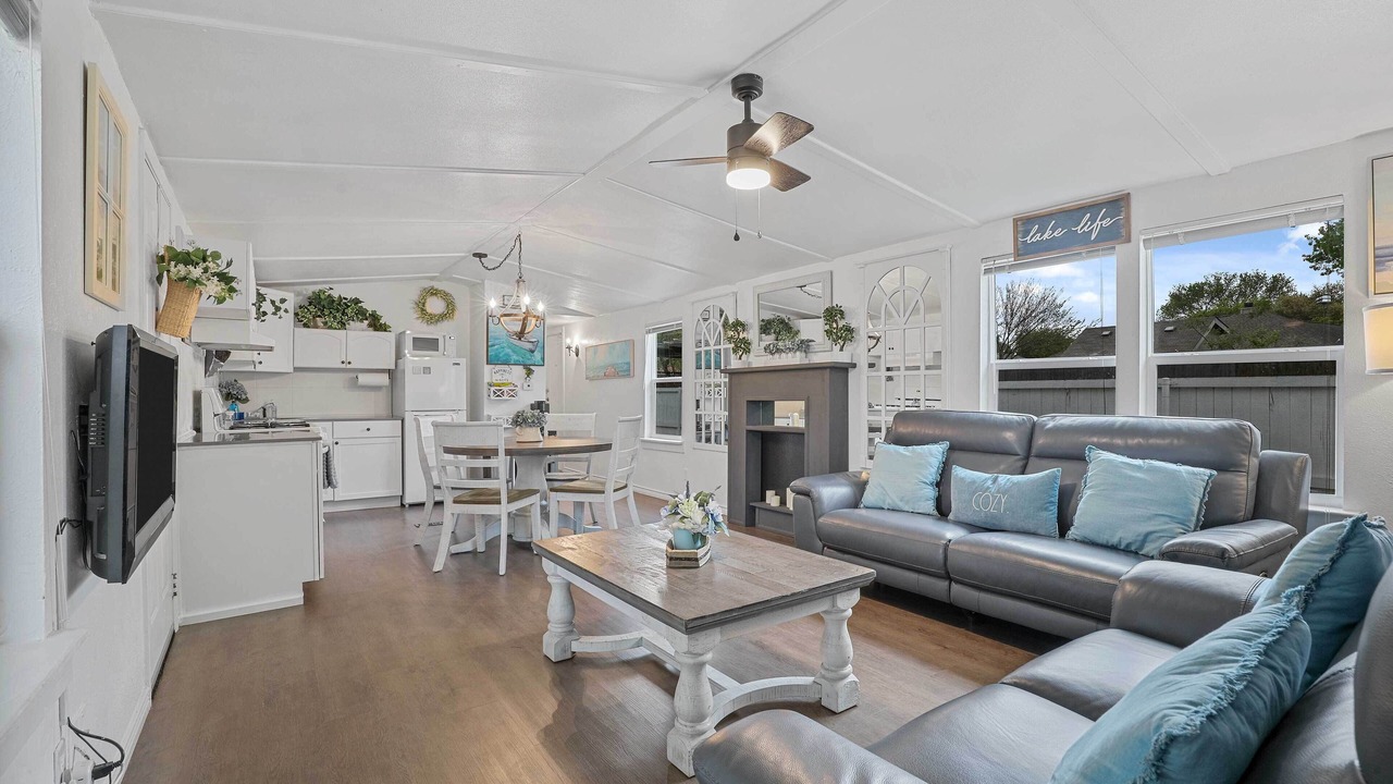 Photo of Bedroom in Lake Dallas