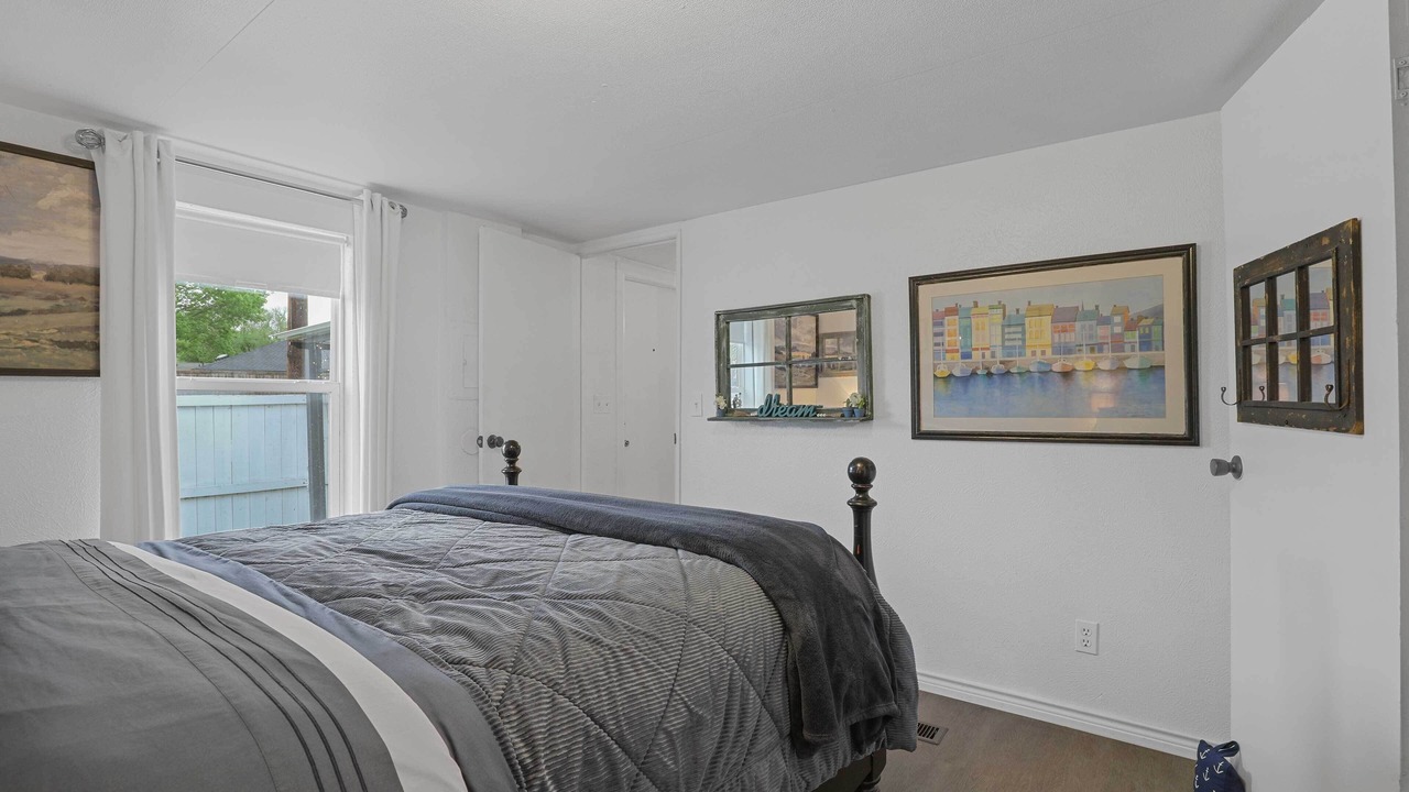Photo of Bedroom in Lake Dallas