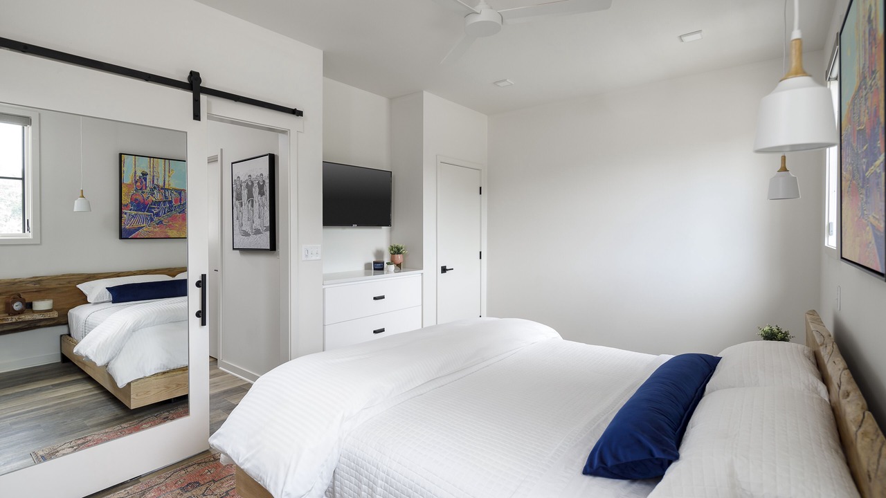 Photo of Bedroom in Greenville - Spartanburg