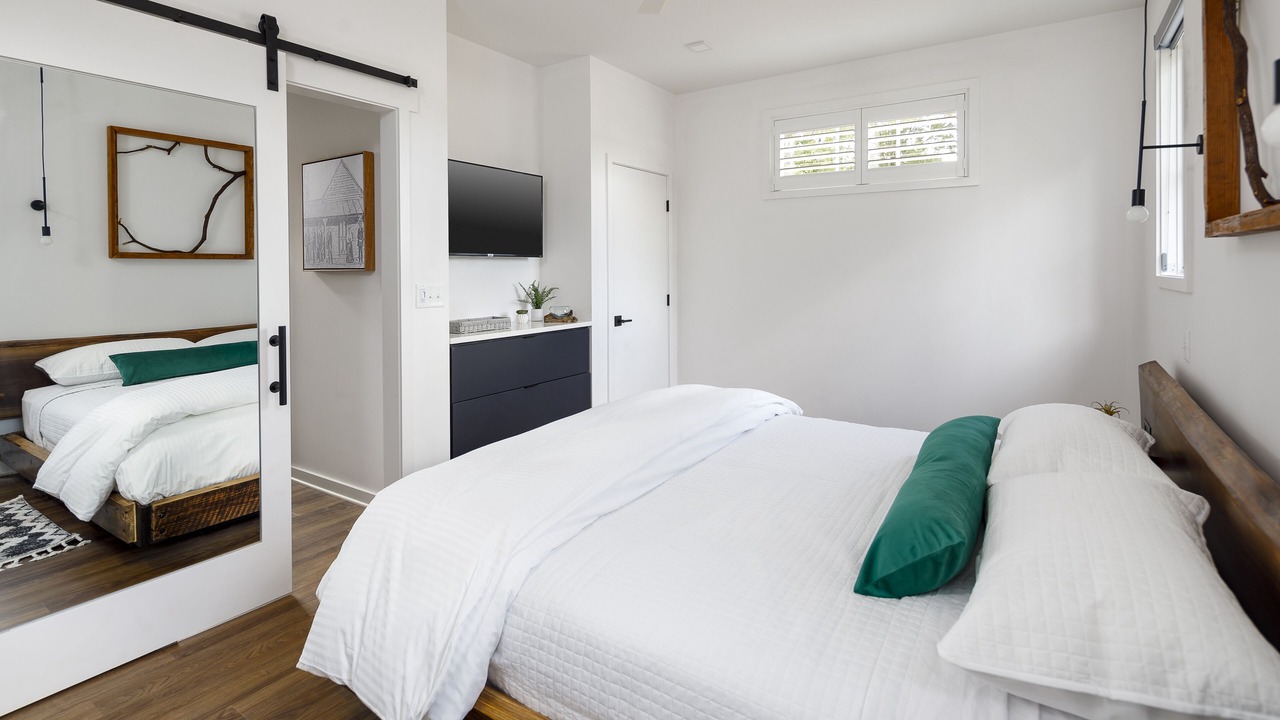Photo of Bedroom in Greenville - Spartanburg