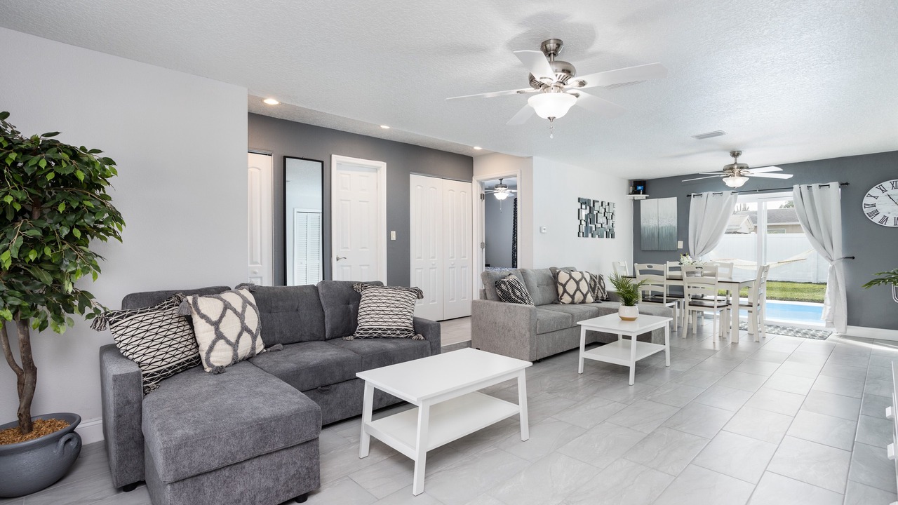 Photo of Livingroom in Tropic
