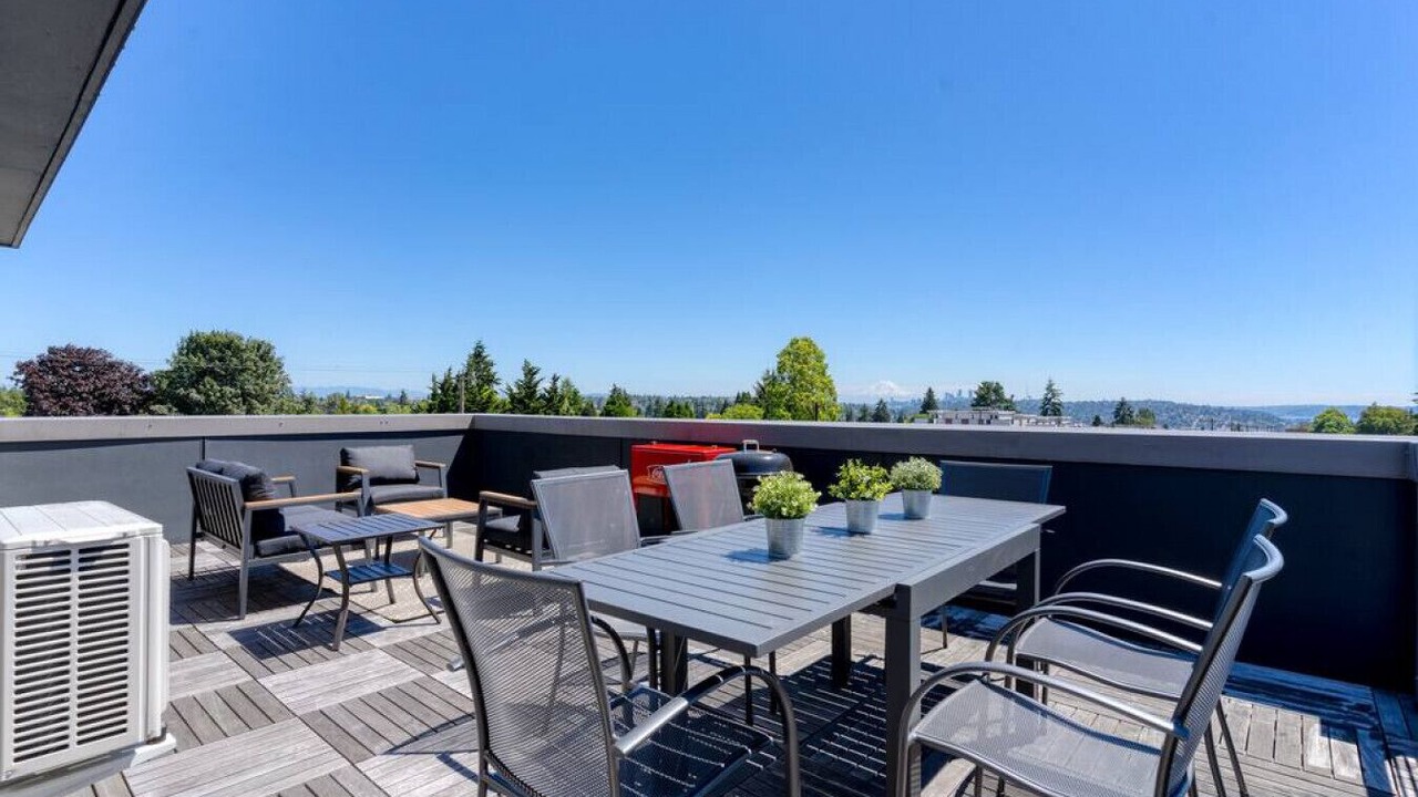 Photo of Outdoor in Loyal Heights