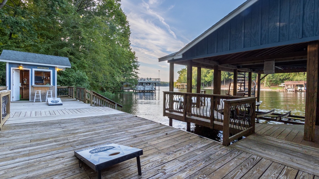 Photo of Patio Balcony in Pasture Gate