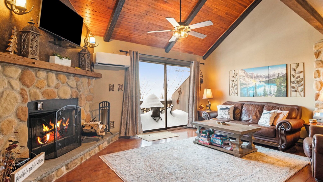 Photo of Livingroom in Village at Camelback