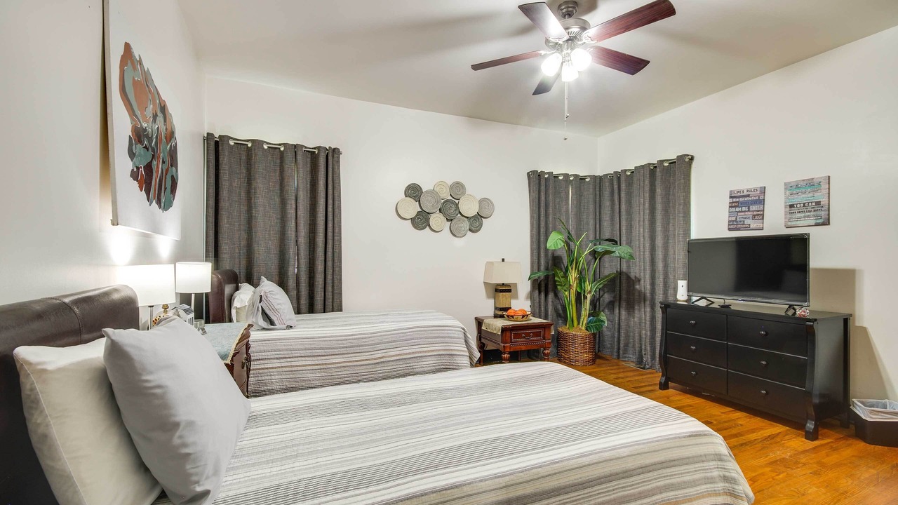 Photo of Bedroom in Greenwood